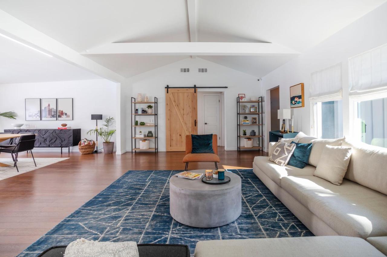 Enchanting Sherman Oaks Home With Pool Permit #Hsr Two One Zero Zero 2605 Los Angeles Exterior foto