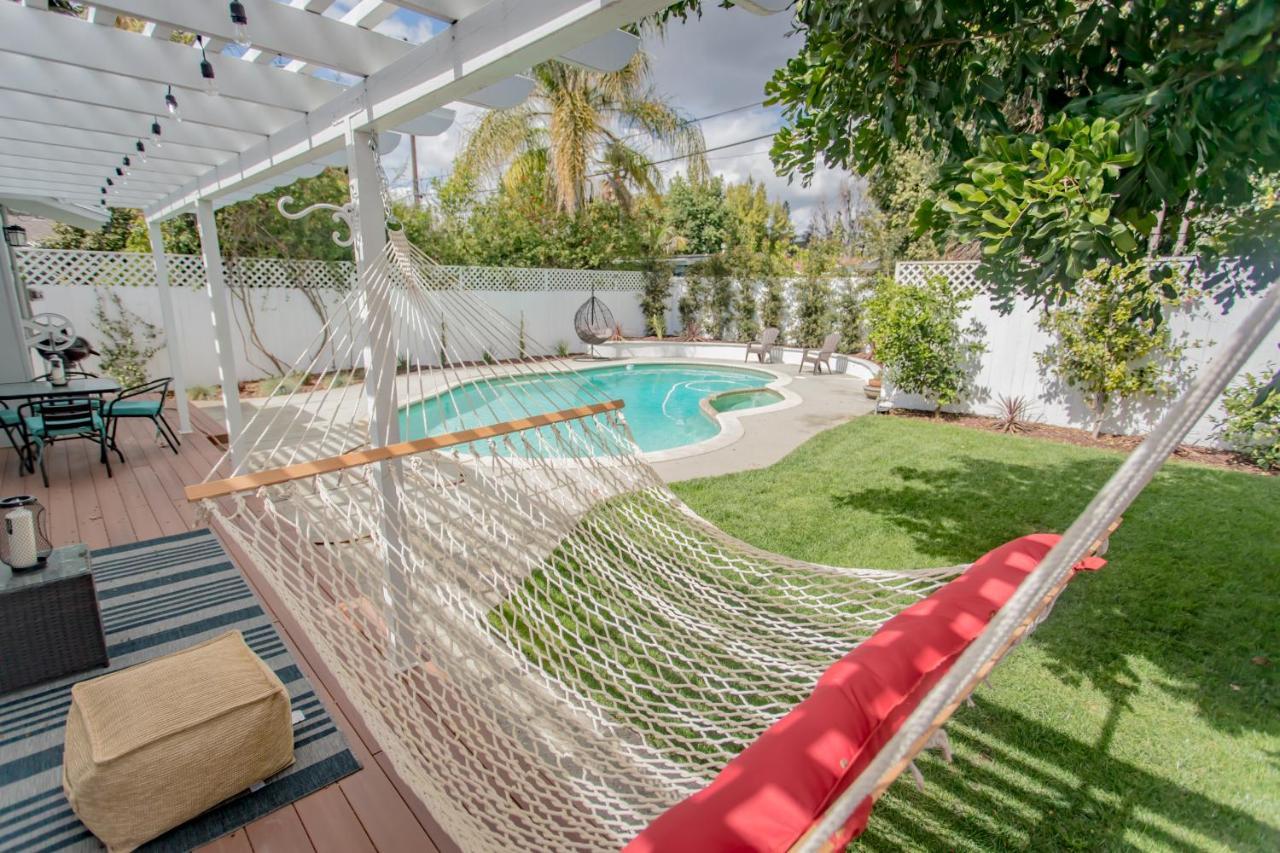 Enchanting Sherman Oaks Home With Pool Permit #Hsr Two One Zero Zero 2605 Los Angeles Exterior foto